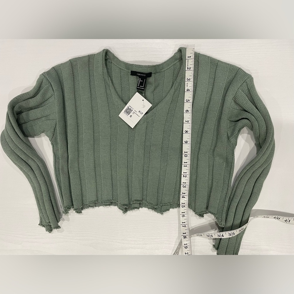 Sweater - Picture 4 of 5
